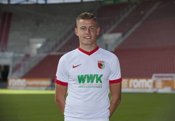 Alfred Finnbogason (FC Augsburg 27) FC Augsburg, Porträttermin 2016 2017,