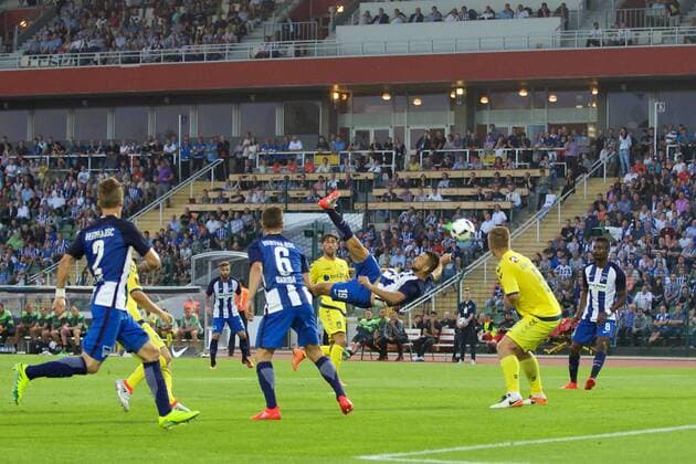 Fussball Berlin 28.07.2016 Europaleague Qualifikation Hertha BSC Berlin - Bröndby Kopenhagen Tor zum 1:0 durch Vedad Ibisevic (Hertha BSC, No.19)