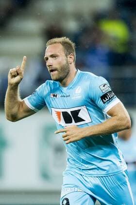 Gent s Laurent Depoitre celebrate after scoring during the first leg match of the third qualifying round between Belgian first league soccer team KAA Gent and Romania s FC Viitorul Constanta in the Europa League competition, on Thursday 28 July 2016, in Gent. JASPERxJACOBS  x04899943x