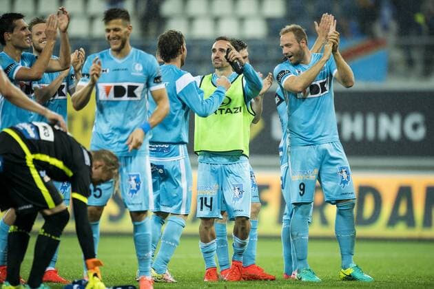 Gent s players celebrate after winning the first leg match of the third qualifying round between Belgian first league soccer team KAA Gent and Romania s FC Viitorul Constanta in the Europa League competition, on Thursday 28 July 2016, in Gent. JASPERxJACOBS  x04900027x