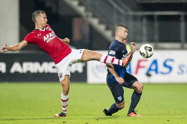 (L-R) Stijn Wuytens of AZ Alkmaar, Andi Lila of PAS Giannina during the UEFA Europa League third round first leg qualifying match between AZ Alkmaar and Giannina on July 28, 2016 at the AFAS stadium in Alkmaar, The Netherlands. AZ Alkmaar v Giannina UEFA Europa League third round 2016 2017 xVIxGerritxvanxKeulenxIVx 5906596