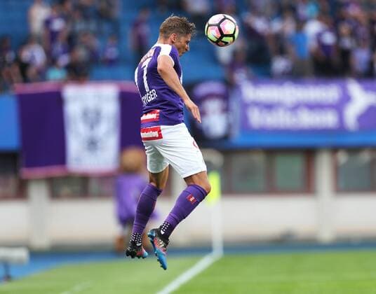 SOCCER - EL quali, A.Wien vs Trnava VIENNA,AUSTRIA,28.JUL.16 - SOCCER - UEFA Europa League, qualification, FK Austria Wien vs FC Spartak Trnava. Image shows Jens Stryger Larsen (A.Wien). GEPAxpictures xChristianxOrt