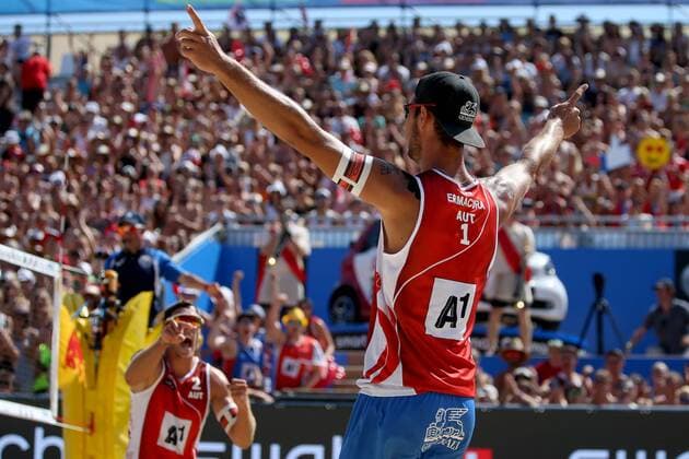 BEACHVOLLEYBALL - A1 Major Klagenfurt 2016 KLAGENFURT,AUSTRIA,29.JUL.16 - Beach volleyball Beachvolleyball - FIVB World Tour 2016, A1 Major Klagenfurt, men. Image shows the rejoicing of Moritz Bernd Pristauz-Telsnigg and Martin Ermacora (AUT). GEPAxpictures xDanielxGoetzhaber