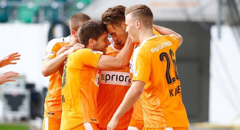 28.07.2016 Kybunpark St Gallen , SCHWEIZ , Saison 2016 2017 Herren Fussball Europa League Grasshopper Club Zürich - Apollon Limassol (CYP) Torjubel Benjamin Lüthi , Haris Tabakovic und Florian Kamberi (Grasshopper) 