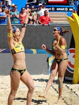 BEACHVOLLEYBALL - A1 Major Klagenfurt 2016 KLAGENFURT,AUSTRIA,29.JUL.16 - Beach volleyball Beachvolleyball - FIVB World Tour 2016, A1 Major Klagenfurt, women. Image shows the rejoicing of Laura Ludwig and Kira Walkenhorst (GER). GEPAxpictures xMaticxKlansek
