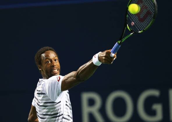 (160730) -- TORONTO, July 29, 2016 -- Gael Monfils of France returns the ball against Milos Raonic of Canada during their quarterfinal match of men s singles at the 2016 Rogers Cup in Toronto, Canada, July 29, 2016. Gael Monfils won 2-0. )(hcs) (SP)CANADA-TORONTO-TENNIS-ROGERS CUP-MEN S SINGLES ZouxZheng 
