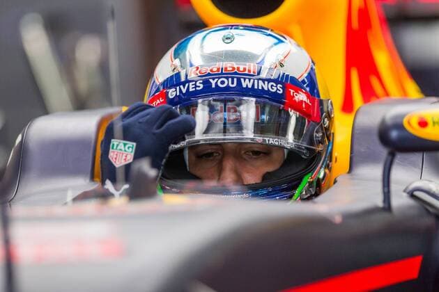 Daniel Ricciardo (Red Bull Racing) mit Helm im Auto sitzend, Grosser Preis von Deutschland 2016, 3. freies Training, Motorsport, Formel 1, 30.07.2016, Copyright: Neisx Eibner-Pressefoto EP_ans
