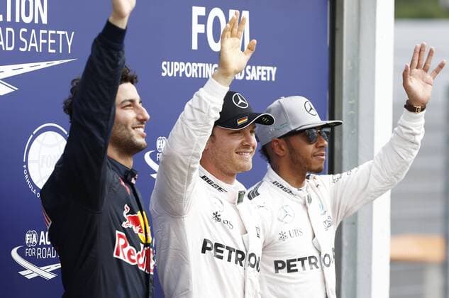 Motorsports: FIA Formula One World Championship WM Weltmeisterschaft 2016, Grand Prix of Germany, 3 Daniel Ricciardo (AUS, Red Bull Racing), 6 Nico Rosberg (GER, Mercedes AMG Petronas Formula One Team), 44 Lewis Hamilton (GBR, Mercedes AMG Petronas Formula One Team), xHOCHxZWEIx