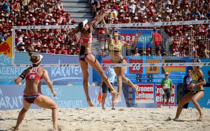 BEACHVOLLEYBALL - A1 Major Klagenfurt 2016 KLAGENFURT,AUSTRIA,30.JUL.16 - Beach volleyball Beachvolleyball - FIVB World Tour 2016, A1 Major Klagenfurt, women. Image shows Nadine Zumkehr, Joana Heidrich (SUI), Kira Walkenhorst and Laura Ludwig (GER). GEPAxpictures xDanielxGoetzhaber