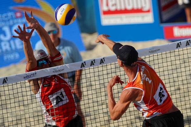 BEACHVOLLEYBALL - A1 Major Klagenfurt 2016 KLAGENFURT,AUSTRIA,30.JUL.16 - Beach volleyball Beachvolleyball - FIVB World Tour 2016, A1 Major Klagenfurt, men. Image shows Janis Smedins (LAT) and Robert Meeuwsen (NED). GEPAxpictures xMaticxKlansek