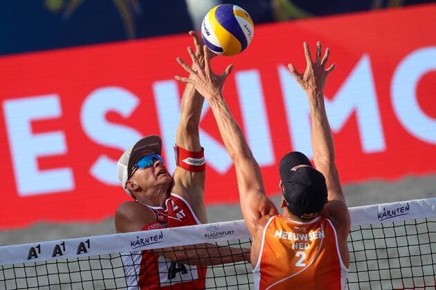 BEACHVOLLEYBALL - A1 Major Klagenfurt 2016 KLAGENFURT,AUSTRIA,30.JUL.16 - Beach volleyball Beachvolleyball - FIVB World Tour 2016, A1 Major Klagenfurt, men. Image shows Janis Smedins (LAT) and Robert Meeuwsen (NED). GEPAxpictures xMaticxKlansek