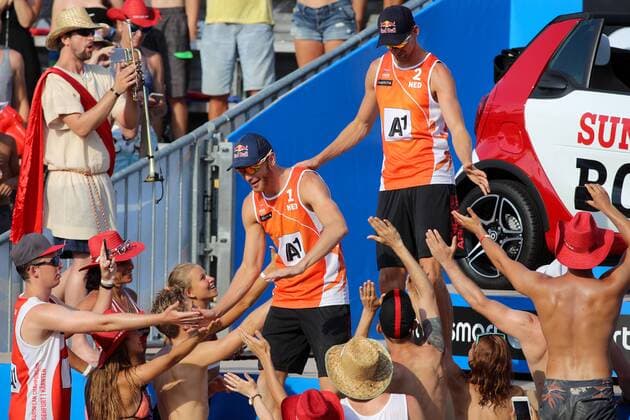 BEACHVOLLEYBALL - A1 Major Klagenfurt 2016 KLAGENFURT,AUSTRIA,30.JUL.16 - Beach volleyball Beachvolleyball - FIVB World Tour 2016, A1 Major Klagenfurt, men. Image shows Alexander Brouwer and Robert Meeuwsen (NED). GEPAxpictures xMaticxKlansek
