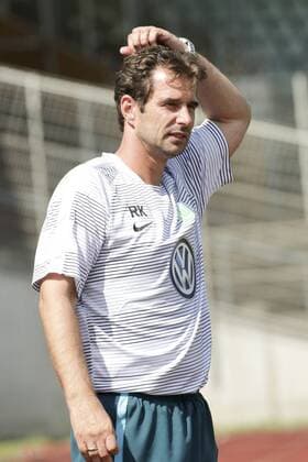 Aus Freundschaftsspiel VfL Wolfsburg Damen gegen Slavia Prag 2:2 am 30.07.2016. Im Foto: VfL WOB Frauentrainer Ralf Kellermann