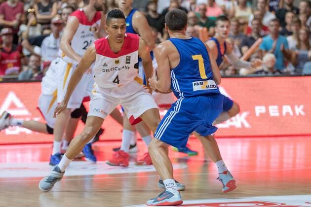 30.07.2016, xomx, Basketball Testspiel, Deutschland - Ukraine emspor, v.l. Maodo Lo (Deutschland), Denys Lukashov (Ukraine) Wuerzburg