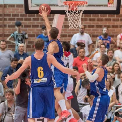 30.07.2016, xomx, Basketball Testspiel, Deutschland - Ukraine emspor, v.l. Artem Pustovji (Ukraine), Viacheslav Bobrov (Ukraine), Maodo Lo (Deutschland) Wuerzburg