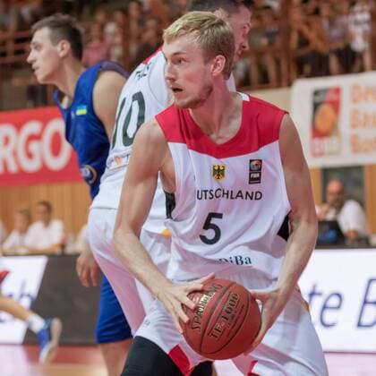 30.07.2016, xomx, Basketball Testspiel, Deutschland - Ukraine emspor, v.l. Niels Giffey (Deutschland) Wuerzburg