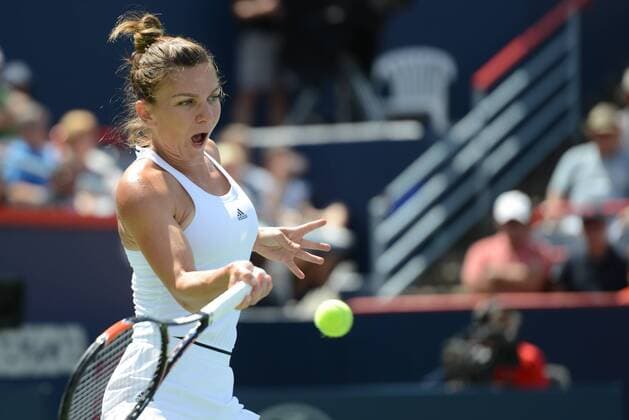 July 30, 2016 - Montreal, Canada - SIMONA HALEP of Romania in her semifinal match vs. A. Kerber in the Rogers Cup Tennis Tournament. Tennis 2016 - Rogers Cup - Day 6 - ZUMAl132