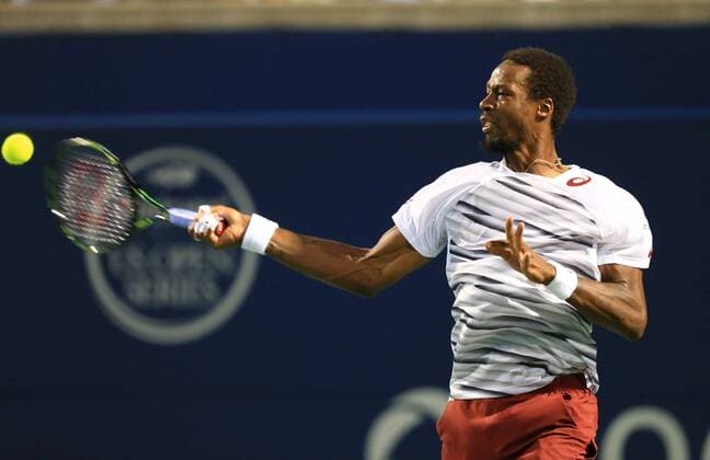 (160731) -- TORONTO, July 30, 2016 -- Gael Monfils of France returns the ball during the semifinal match of men s singles against Novak Djokovic of Serbia at the 2016 Rogers Cup in Toronto, Canada, July 30, 2016. Gael Monfils lost 0-2. ) (SP)CANADA-TORONTO-TENNIS-ROGERS CUP-MEN S SINGLES ZouxZheng 