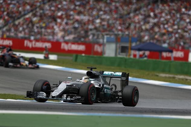 Motorsports: FIA Formula One World Championship WM Weltmeisterschaft 2016, Grand Prix of Germany, 44 Lewis Hamilton (GBR, Mercedes AMG Petronas Formula One Team), xHOCHxZWEIx