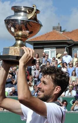 SCHEVENINGEN - Robin Haase of The Netherlands beats Adam Pavlasek of the Czech Republic in the men s singles final of The Hague Open. Haase won by 6-4 6-6 6-1. ATP Tennis Herren Challenger Tour at The Mets Tenniscourts, Scheveningen, The Netherlands, 31 july 2016. Final The Hague Open xVIxxIVx 5918192