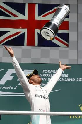 Bilder des Tages - Sport Motorsports: FIA Formula One World Championship WM Weltmeisterschaft 2016, Grand Prix of Germany, 44 Lewis Hamilton (GBR, Mercedes AMG Petronas Formula One Team), xHOCHxZWEIx