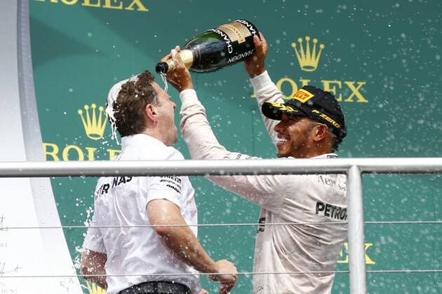 Motorsports: FIA Formula One World Championship WM Weltmeisterschaft 2016, Grand Prix of Germany, Matthew Deane (Mercedes AMG Petronas Formula One Team), 44 Lewis Hamilton (GBR, Mercedes AMG Petronas Formula One Team), xHOCHxZWEIx