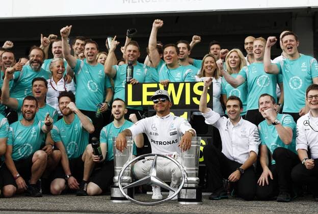 Motorsports: FIA Formula One World Championship WM Weltmeisterschaft 2016, Grand Prix of Germany, 44 Lewis Hamilton (GBR, Mercedes AMG Petronas Formula One Team), xHOCHxZWEIx