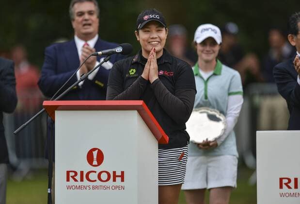 31.07.2016. Woburn Golf Course, Milton Keynes, England. Ricoh Womens Open Golf, final round. Arita Jutanugarn (Thailand) gives her acceptance speech after becoming 2016 British Womens Open Champion. xAndrewxThompsonx  ActionPlus11767253