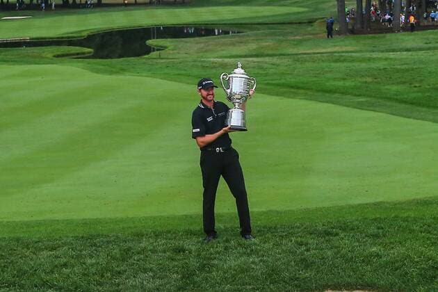 31 JUL 2016: Jimmy Walker holds up the Wanamaker Trophy on the 18th fairway after he wins the final round of the 98th PGA Golf Herren Championship played at Baltusrol Golf Club in Springfield,NJ.(Photo by Rich Graessle Icon Sportswire) GOLF: JUL 31 PGA - PGA Championship - Final Round Icon07311621942016 EDITORIAL USE ONLY