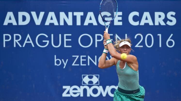 German Carina Witthoeft plays against Antonia Lottner during the women s ITF final of Advantage Cars Prague Open 2016 tennis tournament in Prague, Czech Republic, July 31, 2016. (CTKxPhoto MichalxKamaryt) CTKPhotoP201607310188401  kmt 1