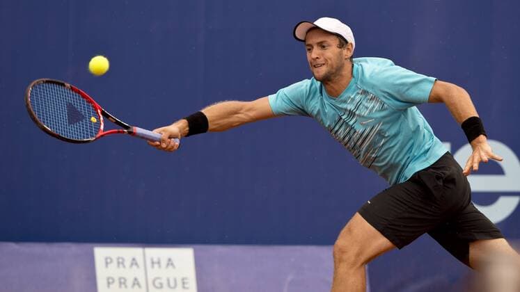 Belarusian Uladzimir Ignatik plays against Santiago Giraldo during the men s challenger final of Advantage Cars Prague Open 2016 tennis tournament in Prague, Czech Republic, July 31, 2016. (CTKxPhoto MichalxKamaryt) CTKPhotoP201607310240601  kmt 6