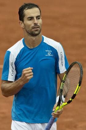 Colombian Santiago Giraldo plays against Uladzimir Ignatik during the men s challenger final of Advantage Cars Prague Open 2016 tennis tournament in Prague, Czech Republic, July 31, 2016. (CTKxPhoto MichalxKamaryt) CTKPhotoP201607310310901  kmt 12