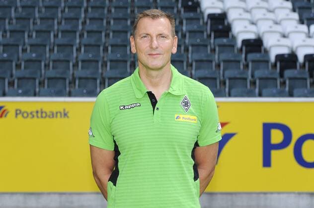 Porträt: Fußball, GER, 1. BL, Bundesliga, Porträttermin 2016 2017, Borussia Mönchengladbach: Physiotherapeut Dirk Müller (Gladbach). Einzelbild, Portrait, Porträt.