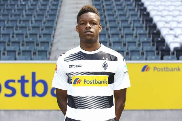 Porträt: Fußball, GER, 1. BL, Bundesliga, Porträttermin 2016 2017, Borussia Mönchengladbach: Tsiy William Ndenge (Gladbach). Einzelbild, Portrait, Porträt.