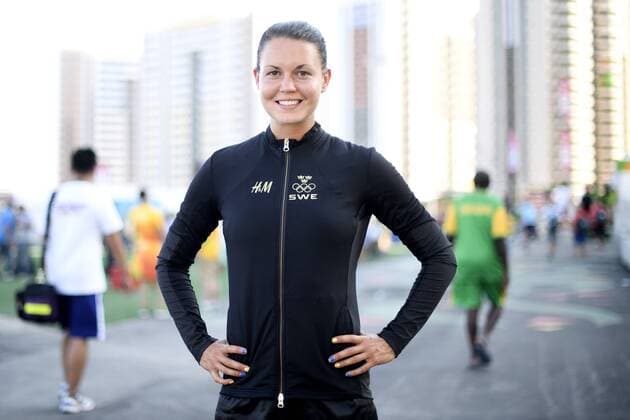 Rio 2016, Fußball, Shooting mit schwedischem Damen-Team 160801 Sveriges Emilia Appelqvist poserar för ett porträtt pa en pressträff med det svenska damlandslaget i fotboll den 1 augusti 2016 under OS i Rio de Janeiro.  Copyright: CARLxSANDIN BB160801CS029