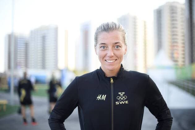 Rio 2016, Fußball, Shooting mit schwedischem Damen-Team 160801 Sveriges Linda Sembrant poserar för ett porträtt pa en pressträff med det svenska damlandslaget i fotboll den 1 augusti 2016 under OS i Rio de Janeiro.  Copyright: CARLxSANDIN BB160801CS034