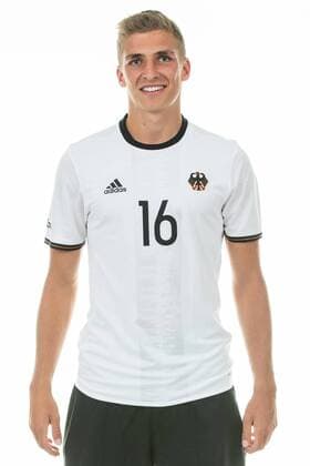 02.08.2016, xfux, Fussball, Deutschland DFB Olympiateam Fototermin, emspor emonline, v.l. Grischa Proemel Portrait Neu-Isenburg