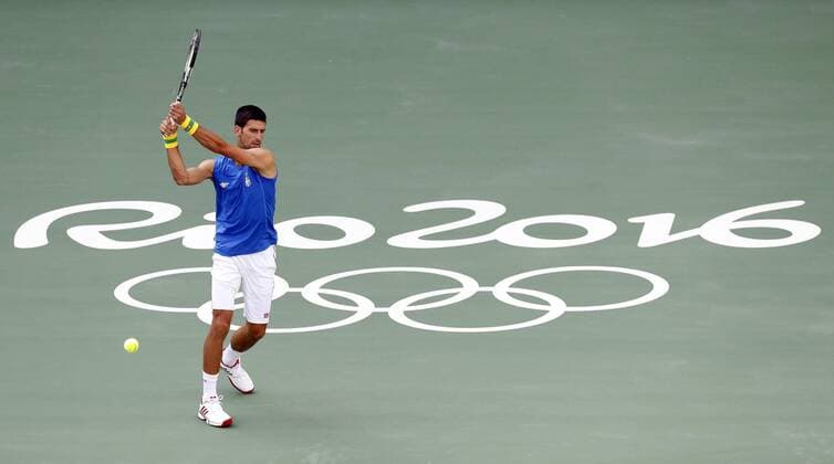 Serbian tennis player Novak Djokovic participates in a training session at Tenis Arena court in Rio de Janeiro, Brazil, 2 August 2016. NOVAK DJOKOVIC S TRAINING SESSION !ACHTUNG: NUR REDAKTIONELLE NUTZUNG!  BRA009 20160802-636057671410278871