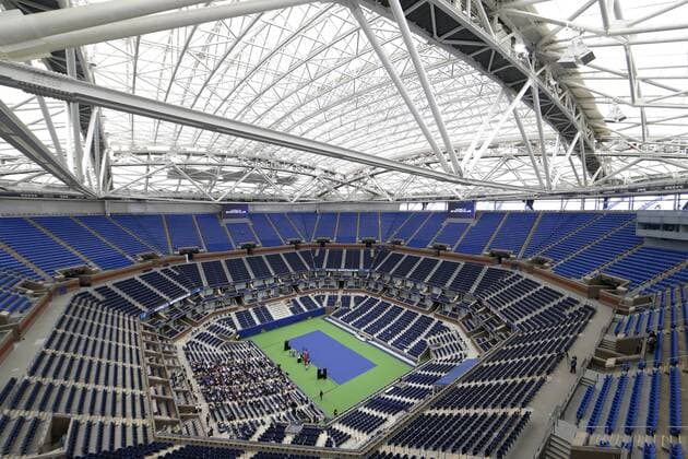 The opening and closing of the new retractable roof is demonstrated at an official USTA unveiling ceremony in Arthur Ashe Stadium for the US Open Tennis Championships at the USTA Billie Jean King National Tennis Center in New York City on August 2, 2016. The retractable roof was completed in time for the 2016 US Open tournament.  NYP20160802110 JOHNxANGELILLO