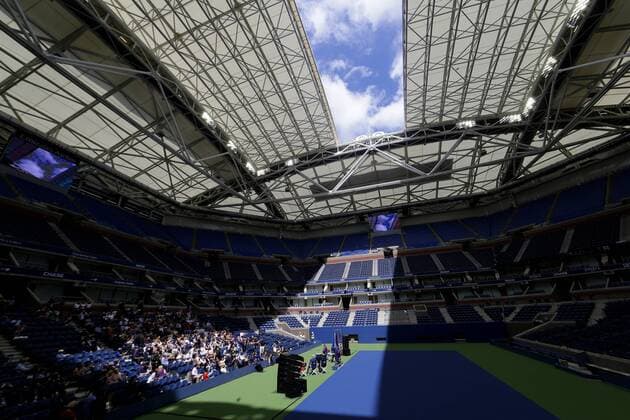 The opening and closing of the new retractable roof is demonstrated at an official USTA unveiling ceremony in Arthur Ashe Stadium for the US Open Tennis Championships at the USTA Billie Jean King National Tennis Center in New York City on August 2, 2016. The retractable roof was completed in time for the 2016 US Open tournament.  NYP20160802113 JOHNxANGELILLO