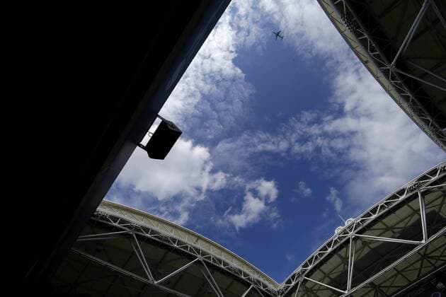 The opening and closing of the new retractable roof is demonstrated at an official USTA unveiling ceremony in Arthur Ashe Stadium for the US Open Tennis Championships at the USTA Billie Jean King National Tennis Center in New York City on August 2, 2016. The retractable roof was completed in time for the 2016 US Open tournament.  NYP20160802115 JOHNxANGELILLO