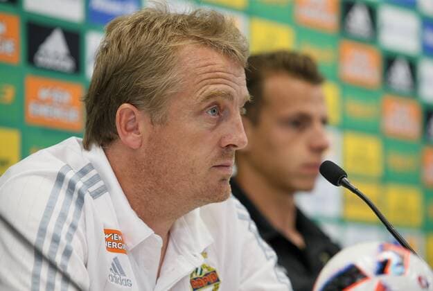 SOCCER - EL quali, Rapid vs Zhodino VIENNA,AUSTRIA,03.AUG.16 - SOCCER - UEFA Europa League, qualification, SK Rapid Wien vs FC Torpedo Zhodino, preview, press conference PK Pressekonferenz Rapid. Image shows head coach Mike Bueskens (Rapid). Keywords: Wien Energie. GEPAxpictures xMarioxKneisl