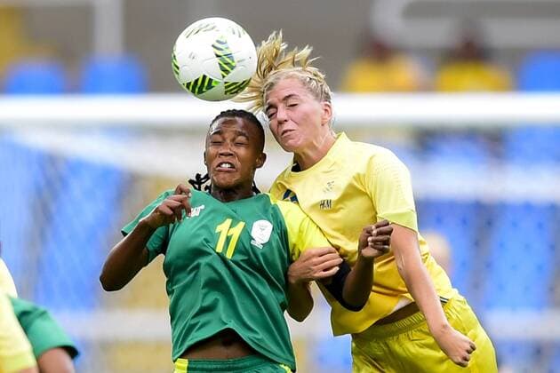 Rio 2016, Fußball, Damen, Schweden - Südafrika 160803 - Shiwe Nogwanya - Linda Sembrant - Fussball Nationalteam Damen Frauenfussball - Schweden - Südafrika - 3 augusti 2016 OS i Rio de Janeiro.  Copyright: PETTERxARVIDSON BB160803PA020