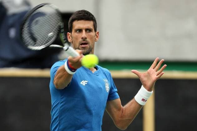 Serbian tennis player Novak Djokovic is seen during a training session at the Tennis Center in Rio de Janeiro, Brazil, on 03 August 2016. Rio 2016 Olympic Games Olympische Spiele Olympia OS take place from 05 to 21 August. EFE Jose Mendez NOVAK DJOKOVIC TRAINING SESSION !ACHTUNG: NUR REDAKTIONELLE NUTZUNG!  20160803-636058457788765504