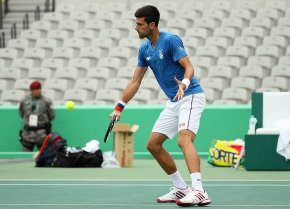Serbian tennis player Novak Djokovic is seen during a training session at the Tennis Center in Rio de Janeiro, Brazil, on 03 August 2016. Rio 2016 Olympic Games Olympische Spiele Olympia OS take place from 05 to 21 August. EFE Jose Mendez NOVAK DJOKOVIC TRAINING SESSION !ACHTUNG: NUR REDAKTIONELLE NUTZUNG!  20160803-636058457797033504