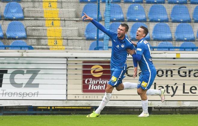 SOCCER - UEFA EL quali, Liberec vs Admira LIBEREC,CZECH REPUBLIC,03.AUG.16 - SOCCER - UEFA Europa League, qualification, Slovan Liberec vs FC Admira Wacker Moedling. Image shows the rejoicing of Nikolaj Komlicenko (Liberec) and Zdenek Folprecht (Liberec). GEPAxpictures xPhilippxBrem