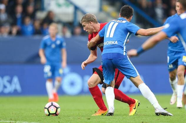 SOCCER - UEFA EL quali, Liberec vs Admira LIBEREC,CZECH REPUBLIC,03.AUG.16 - SOCCER - UEFA Europa League, qualification, Slovan Liberec vs FC Admira Wacker Moedling. Image shows Thomas Ebner (Admira) and David Hovorka (Liberec). GEPAxpictures xPhilippxBrem