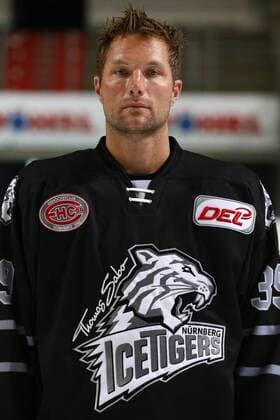 03.08.2016 - Eishockey - Saison 2016 2017 - DEL - Thomas Sabo Icetigers Ice Tigers Nürnberg - Mannschaftsfoto - MaWi - David Steckel (39, Thomas Sabo Ice Tigers Nürnberg) Einzelbild