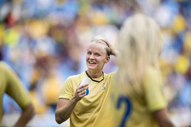 Rio 2016, Fußball, Damen, Schweden - Südafrika 160803 Sveriges Nilla Fischer skrattar efter fotbollsmatchen mellan Sverige och Sydafrika den 3 augusti 2016 under OS i Rio de Janeiro.  Copyright: PETTERxARVIDSON BB160803PA067
