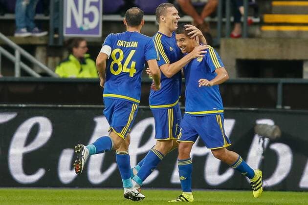 Rostov s Christian Noboa (R) celebrates with his teammates after scoring during the return leg of the third qualification round for the Champions League competition between Belgian first league soccer team RSC Anderlecht and Russian team FC Rostov in Brussels, Wednesday 03 August 2016. The first leg ended in a 2-2 draw. BRUNOxFAHY  x04902942x